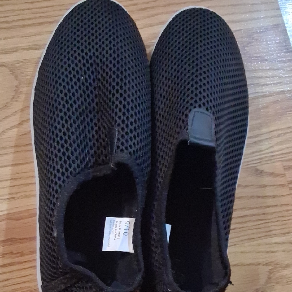 Black Mesh Slip-On Water Shoes
